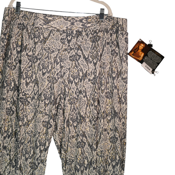 NEW Iman Global Chic Joggers Women Size 3X Gray Gold Pull On Travel Animal Print - Picture 2 of 9